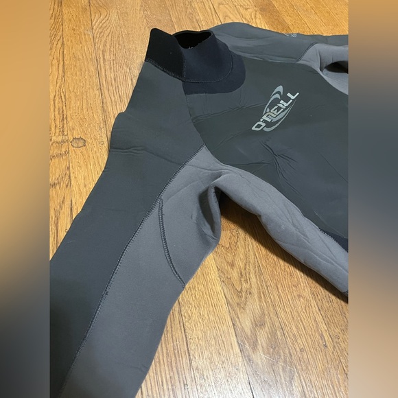 O’Neill 4:3 wetsuit large - Picture 9 of 12